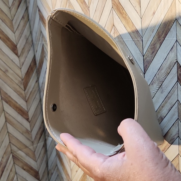 Gold Leather Clutch by Neiman Marcus - Picture 5 of 9